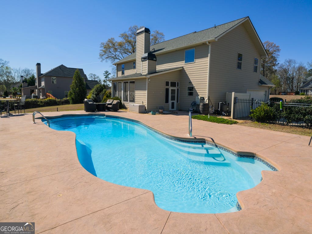 Photo of 151 Rockhouse Ridge, Senoia, GA 30276 (MLS # 10817575)