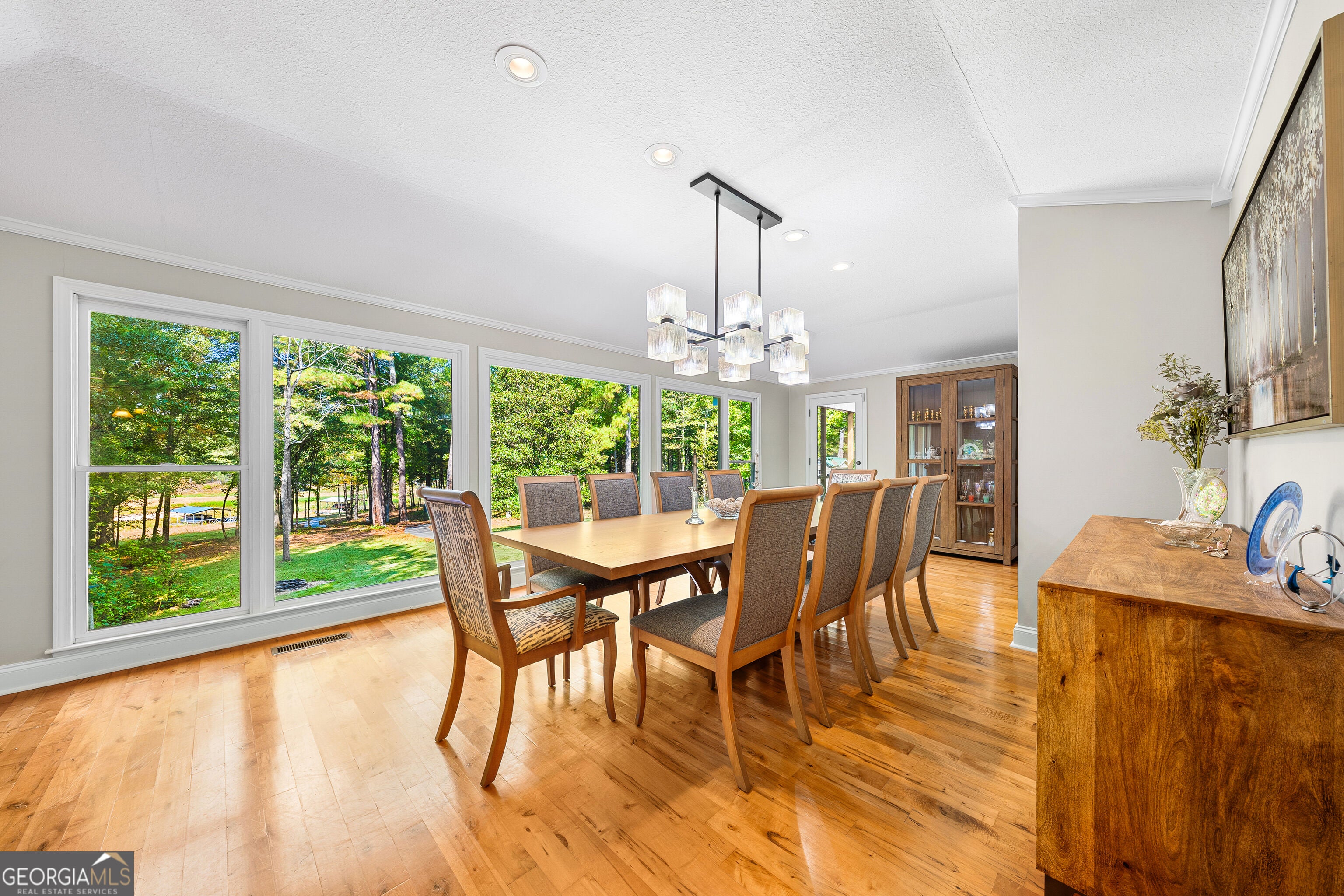 205 Grizzly Bear LN