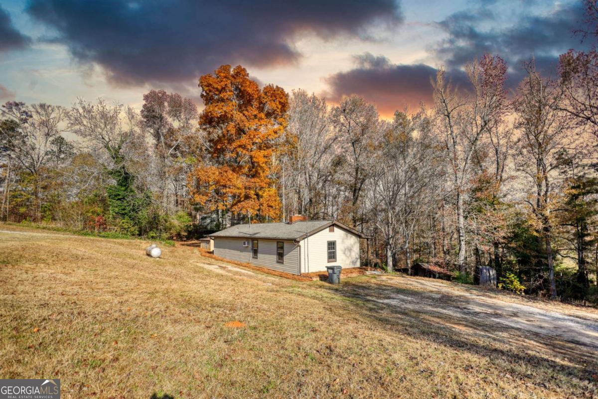 2995 Highway 213