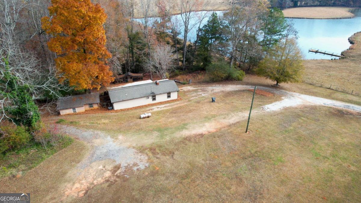 2995 Highway 213