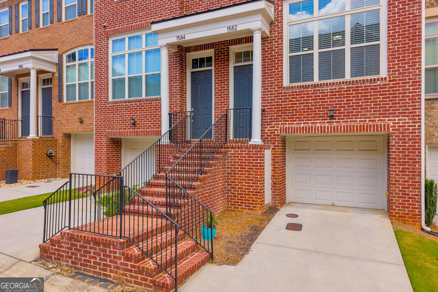 1582 Mosaic WAY 1582