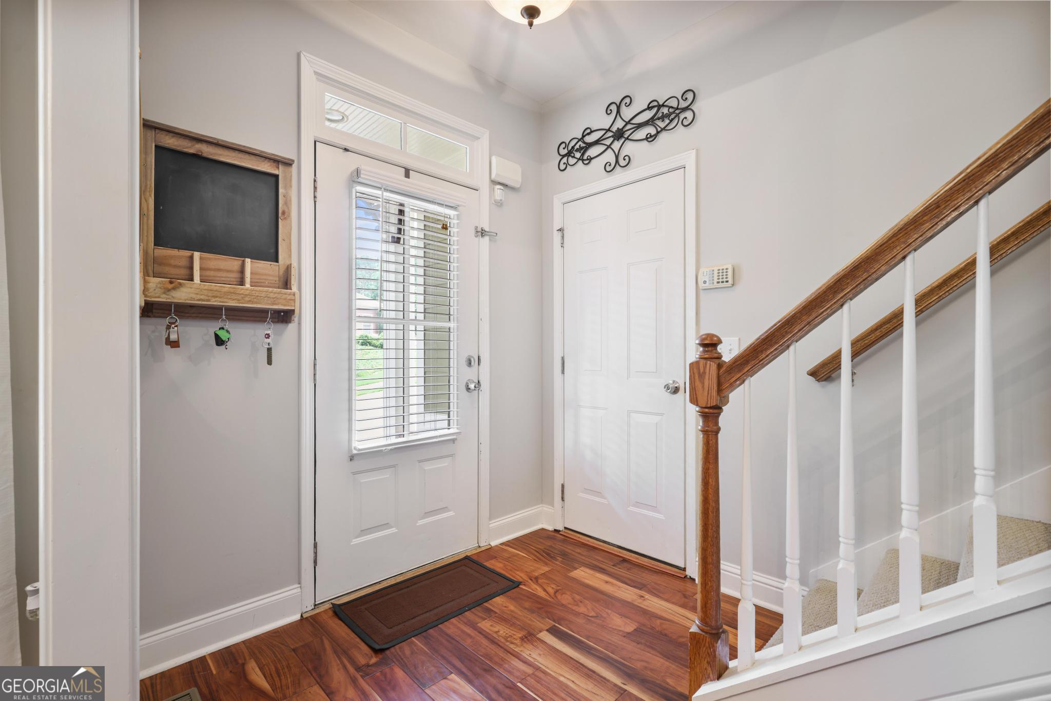 83 Treadstone LN