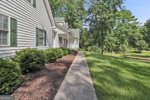 A home in Newnan