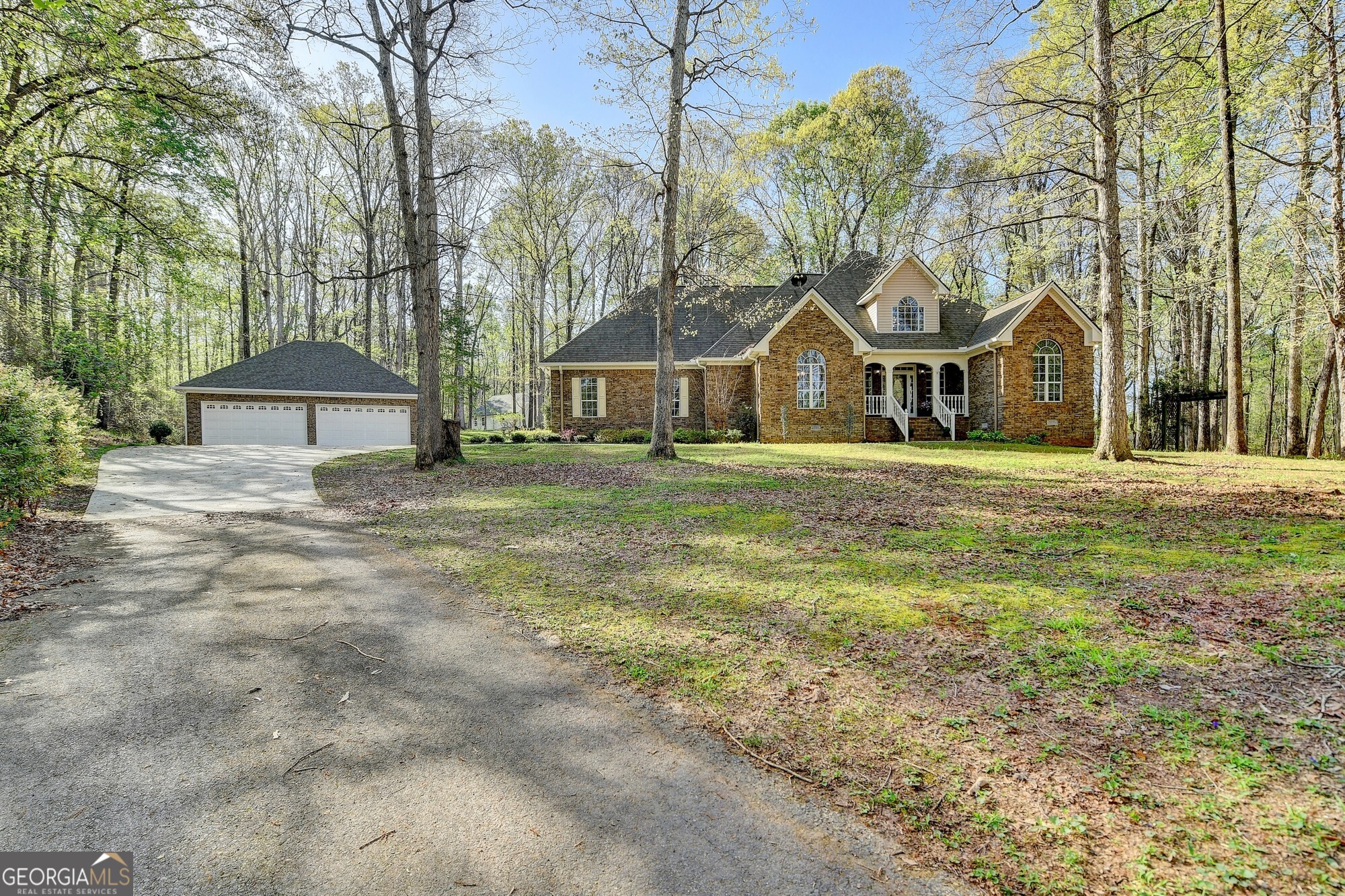 122 Valley WAY