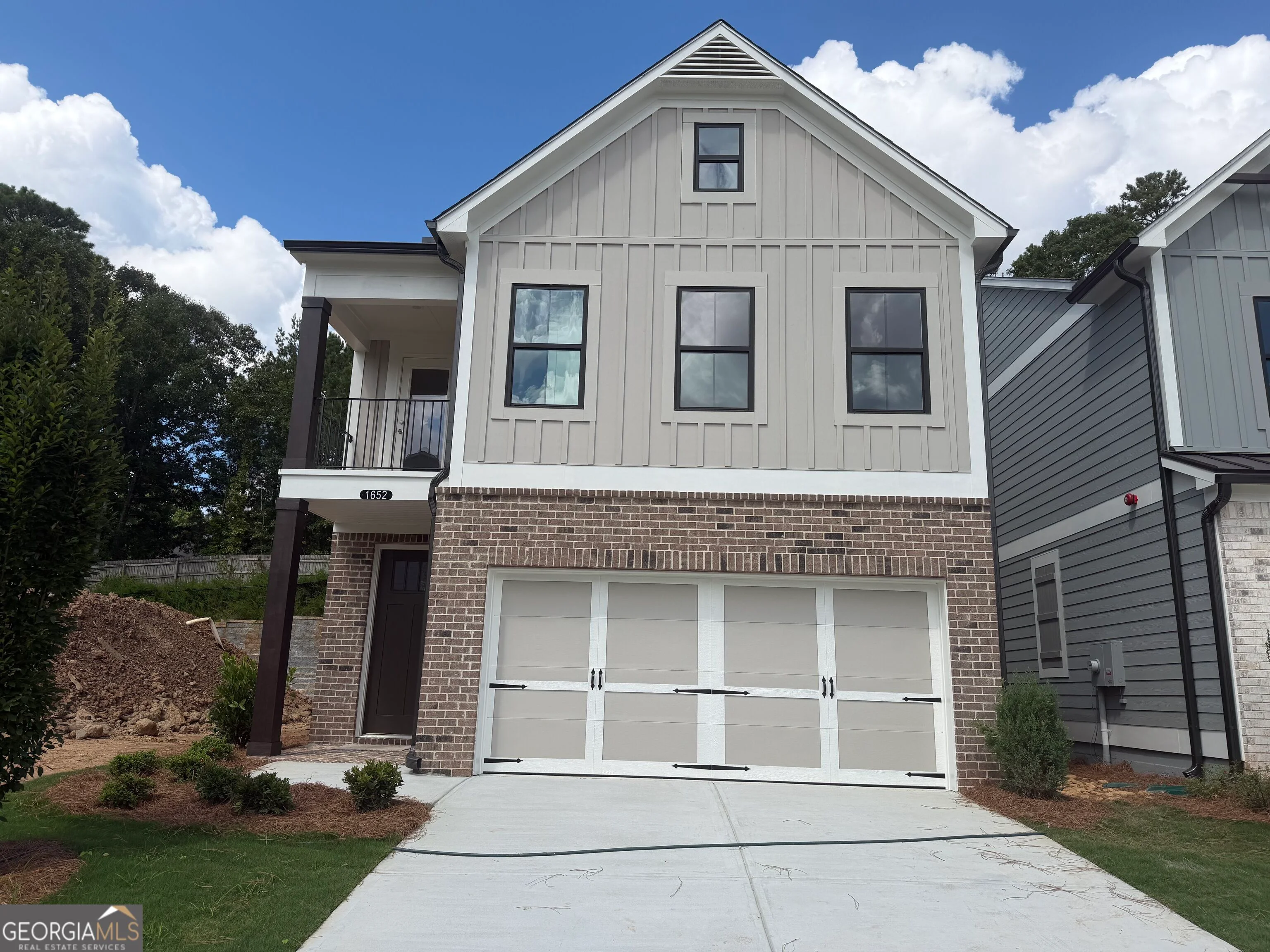 1652 Crest Creek Court