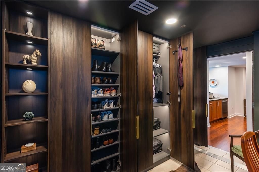 Photo of 855 Peachtree Street NE Unit #501, Atlanta, GA 30308 (MLS # 10764477)