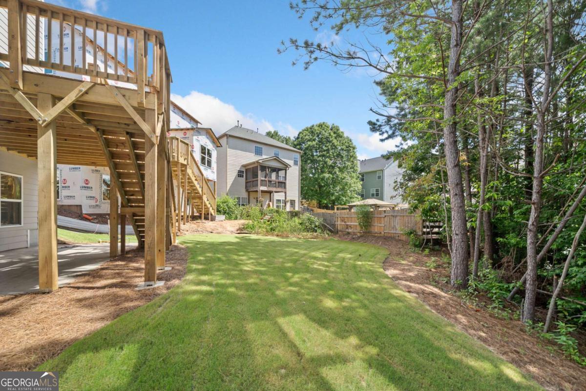 419 CRESTMONT LN