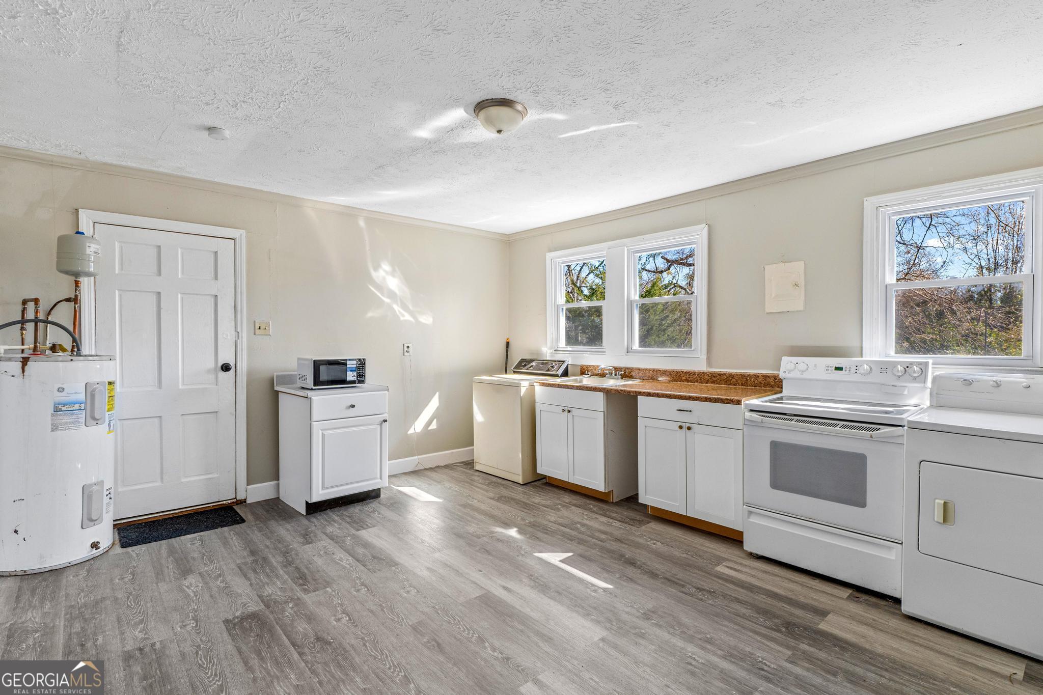 MORRIS HEIGHTS - Residential