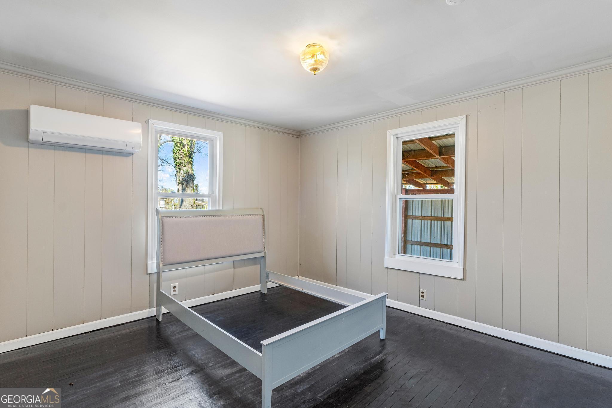 MORRIS HEIGHTS - Residential