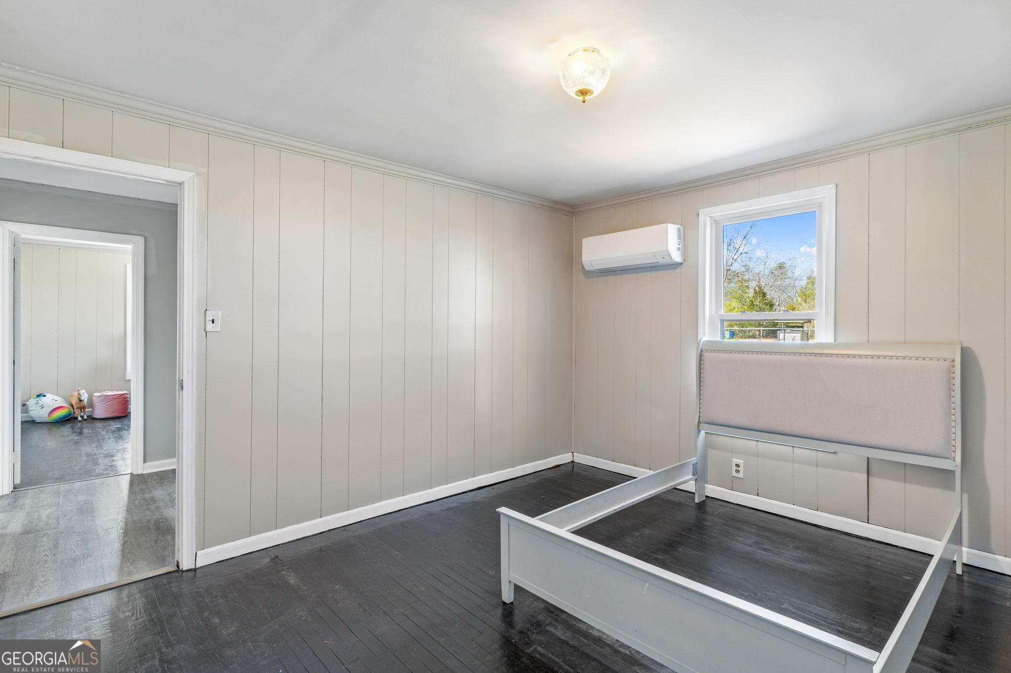 MORRIS HEIGHTS - Residential