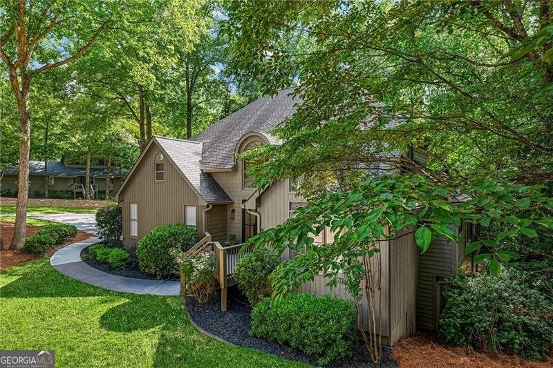 Photo of 4235 Loch Highland Parkway NE, Roswell, GA 30075 (MLS # 10810060)