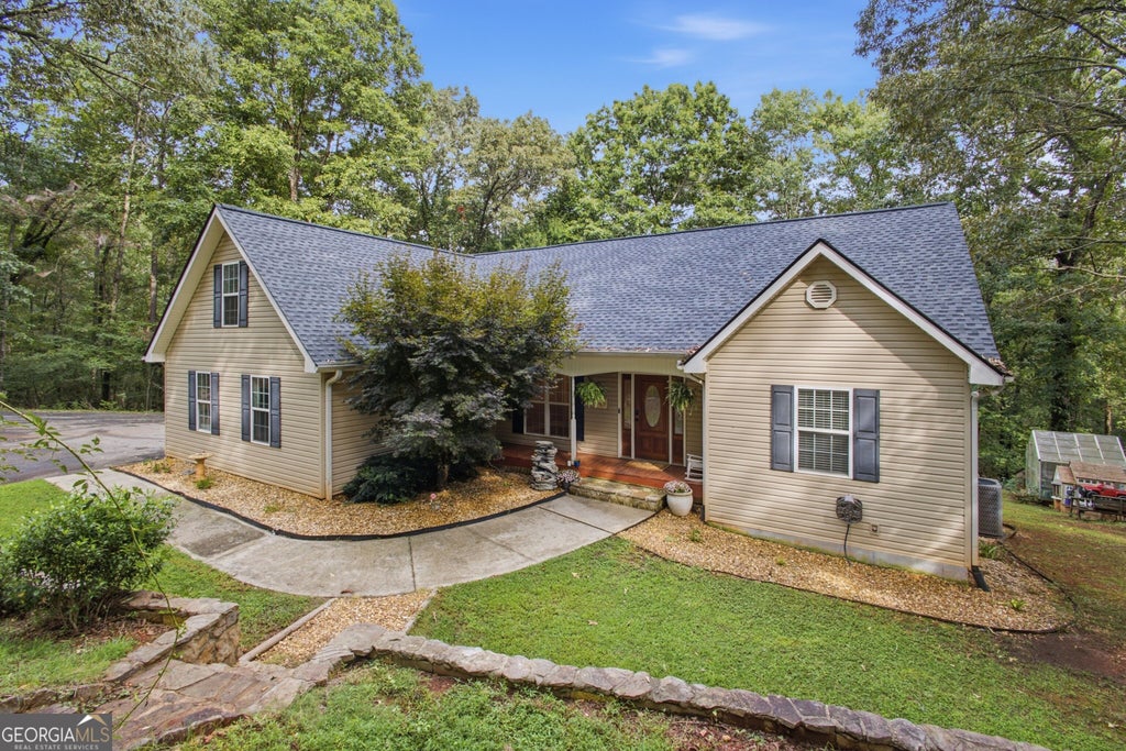 Photo of 192 Sweetbriar Drive, Demorest, GA 30535 (MLS # 10836283)