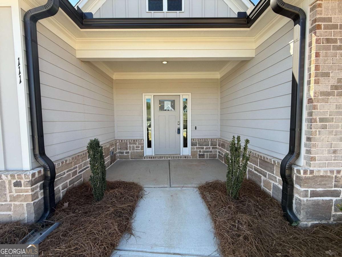 111 Cherokee Rose LN