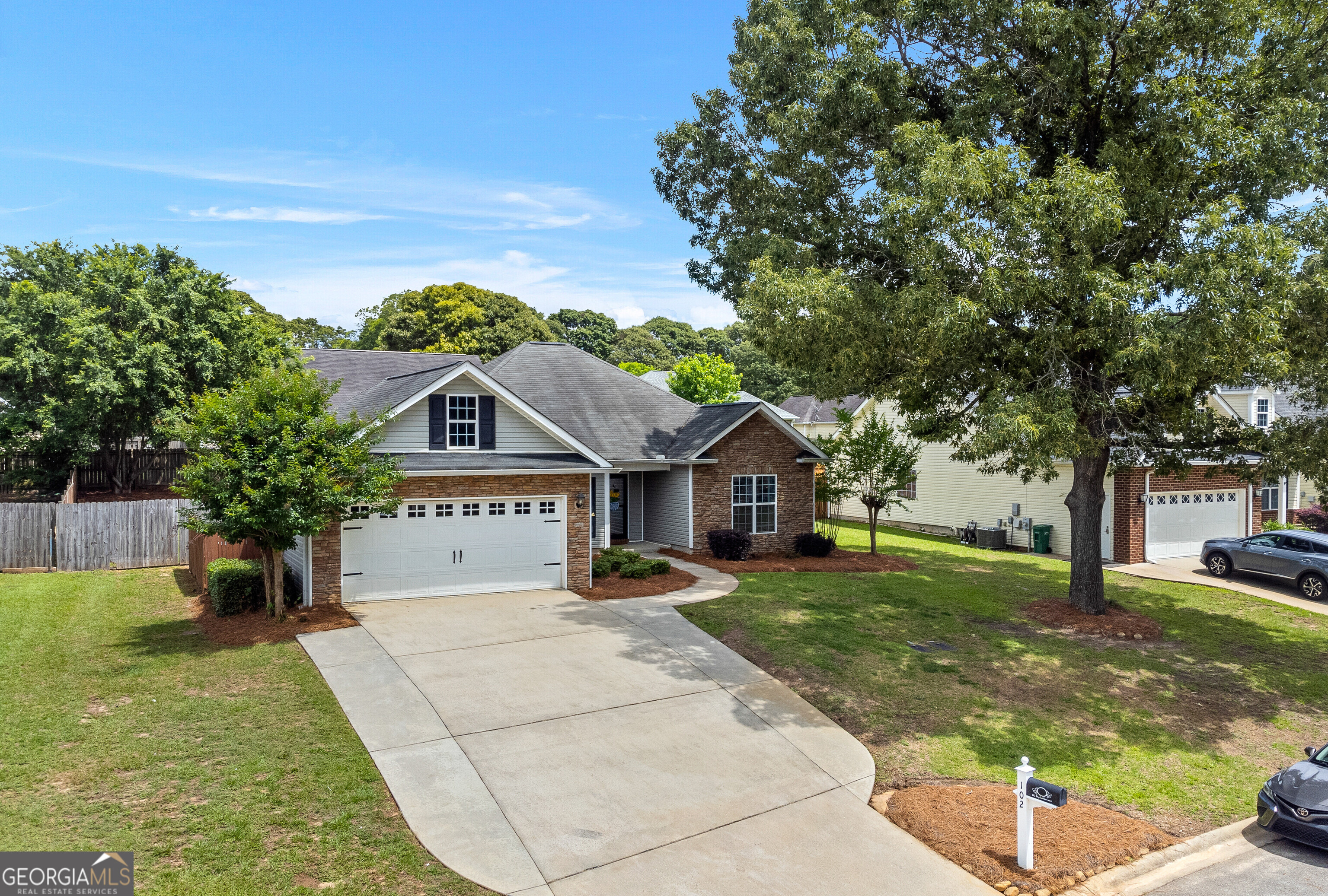 102 Blackstone CT