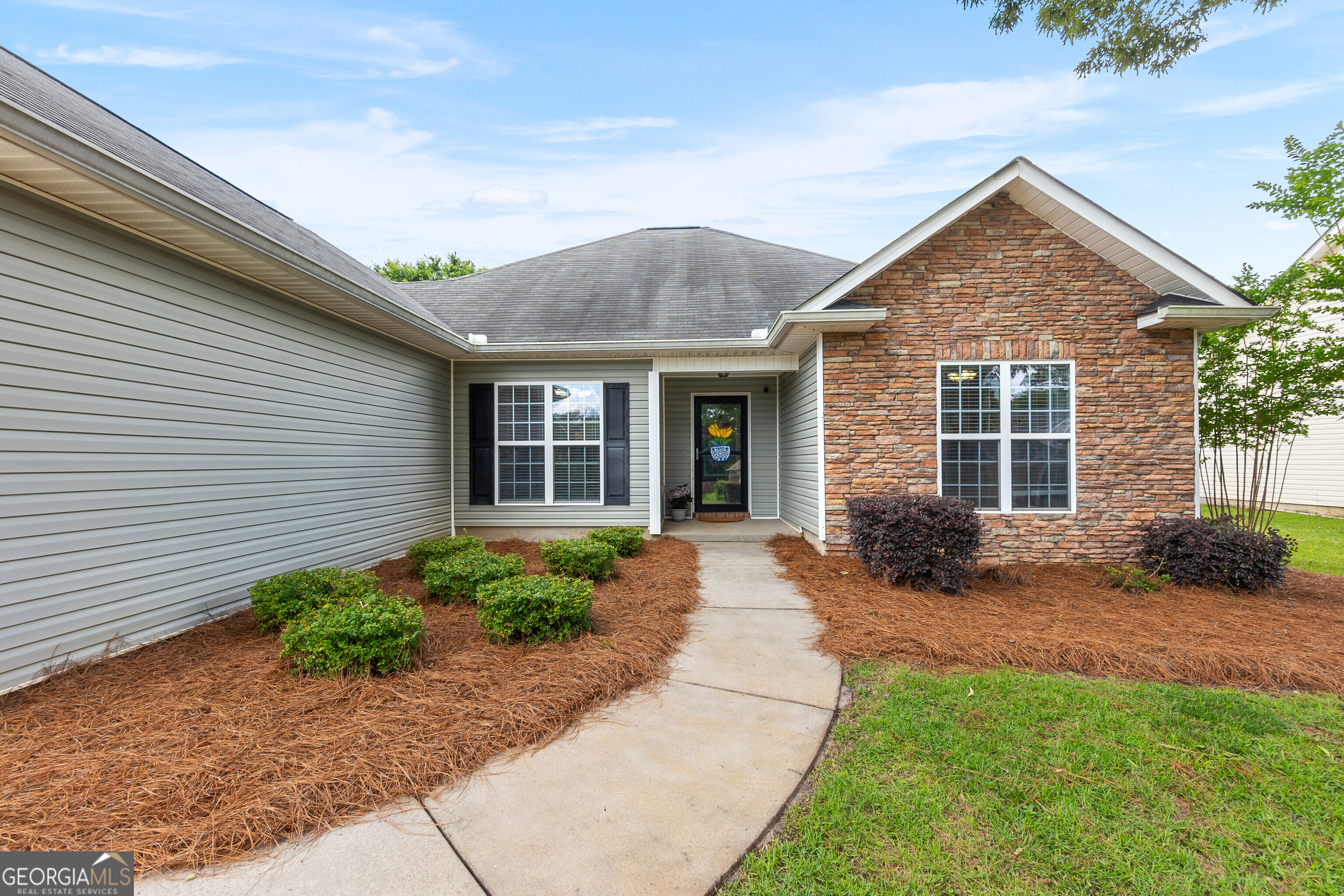 102 Blackstone CT