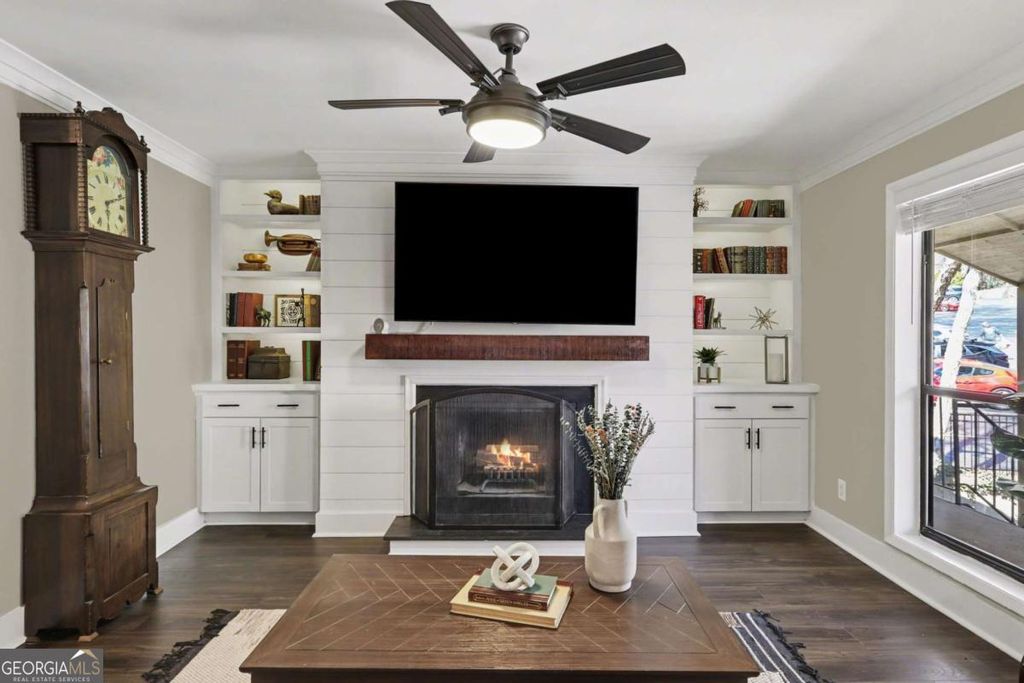 Photo of 405 River Mill Circle, Roswell, GA 30075 (MLS # 10710584)