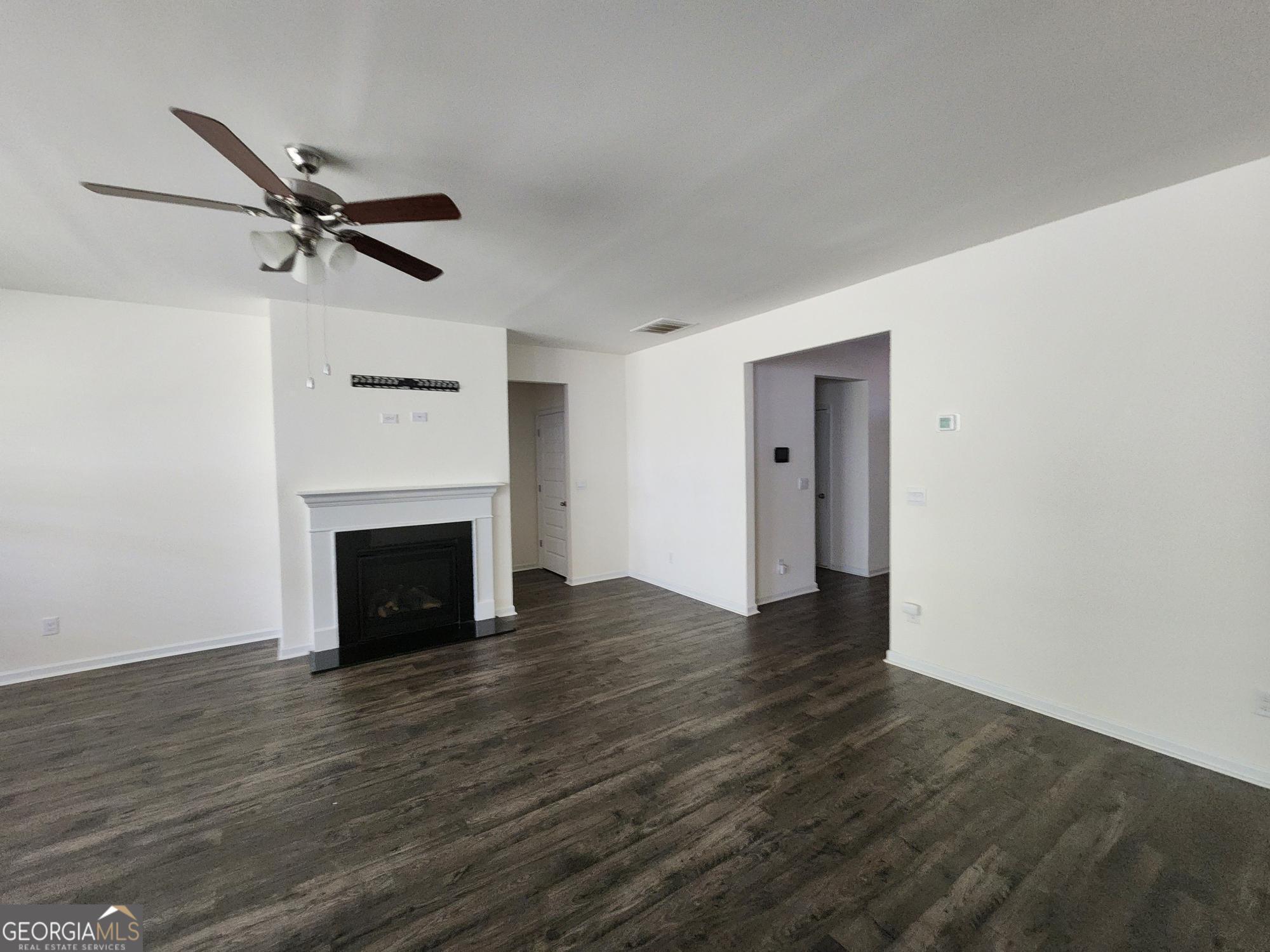 4090 Spencer LN
