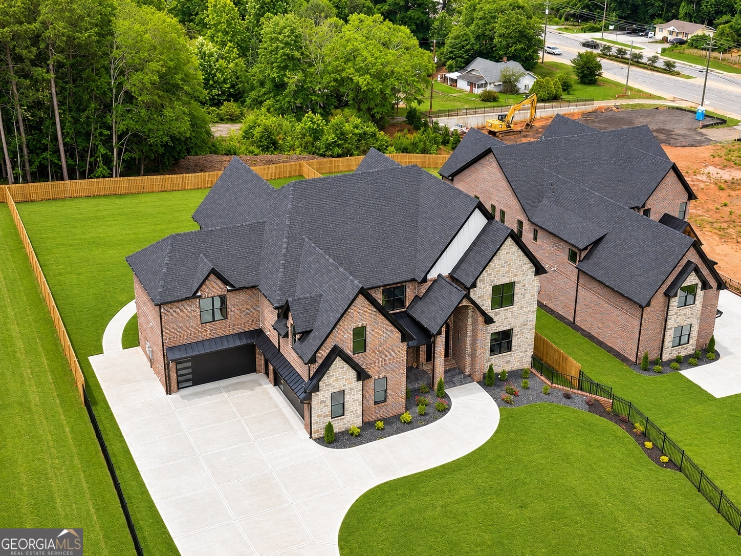405 Thunder RD