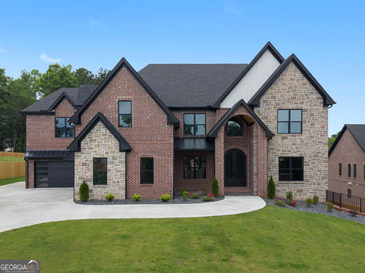 405 Thunder RD