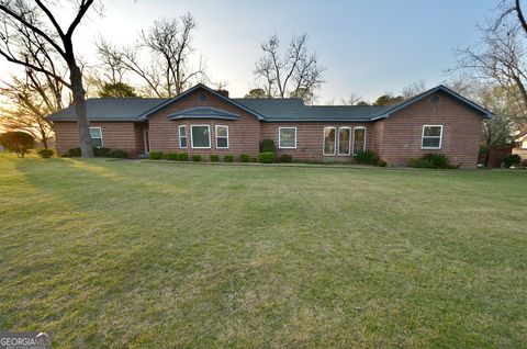 614 9th AVE Eastman GA 31023