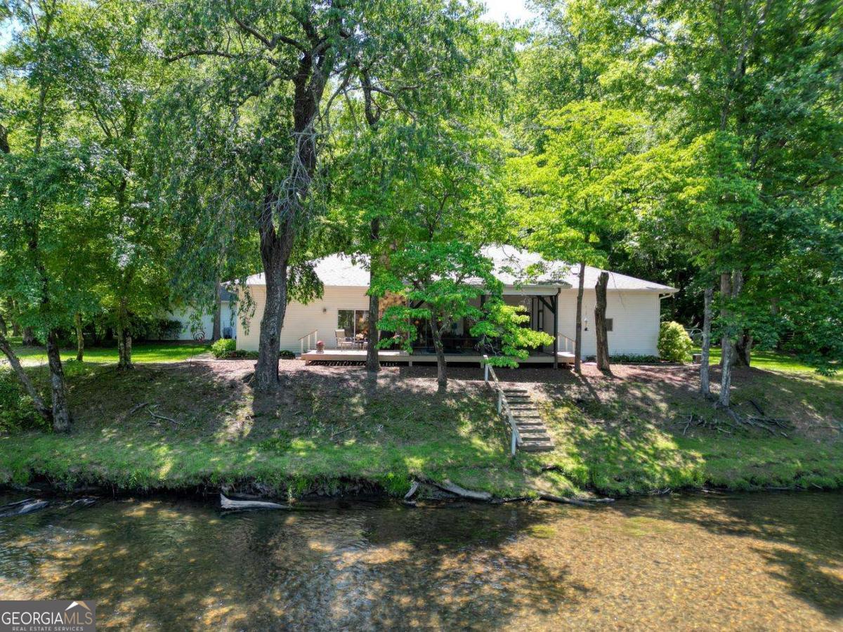 198 Riverbend DR