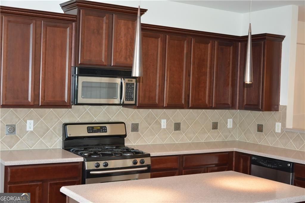 Mableton, Georgia 30126, United States, 3 Bedrooms Bedrooms, ,4 BathroomsBathrooms,Residential,Active,189635