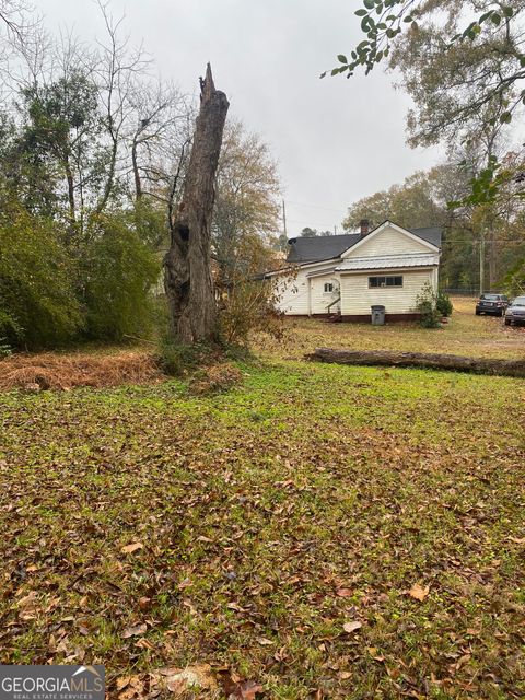 A home in Lagrange