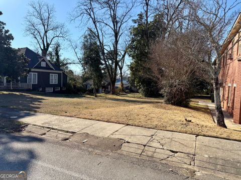 164 S McIntosh ST Elberton GA 30635