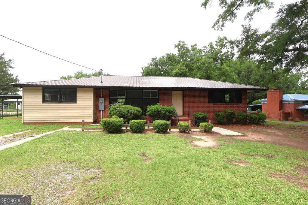 Photo of 1465 Irwinton Road, Milledgeville, GA 31061 (MLS # 10772822)