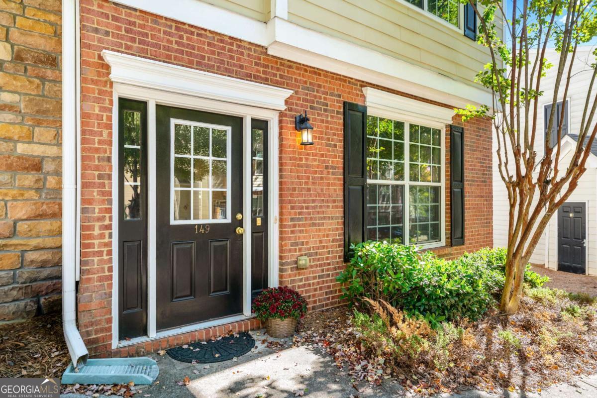 149 Riverstone Commons CIR