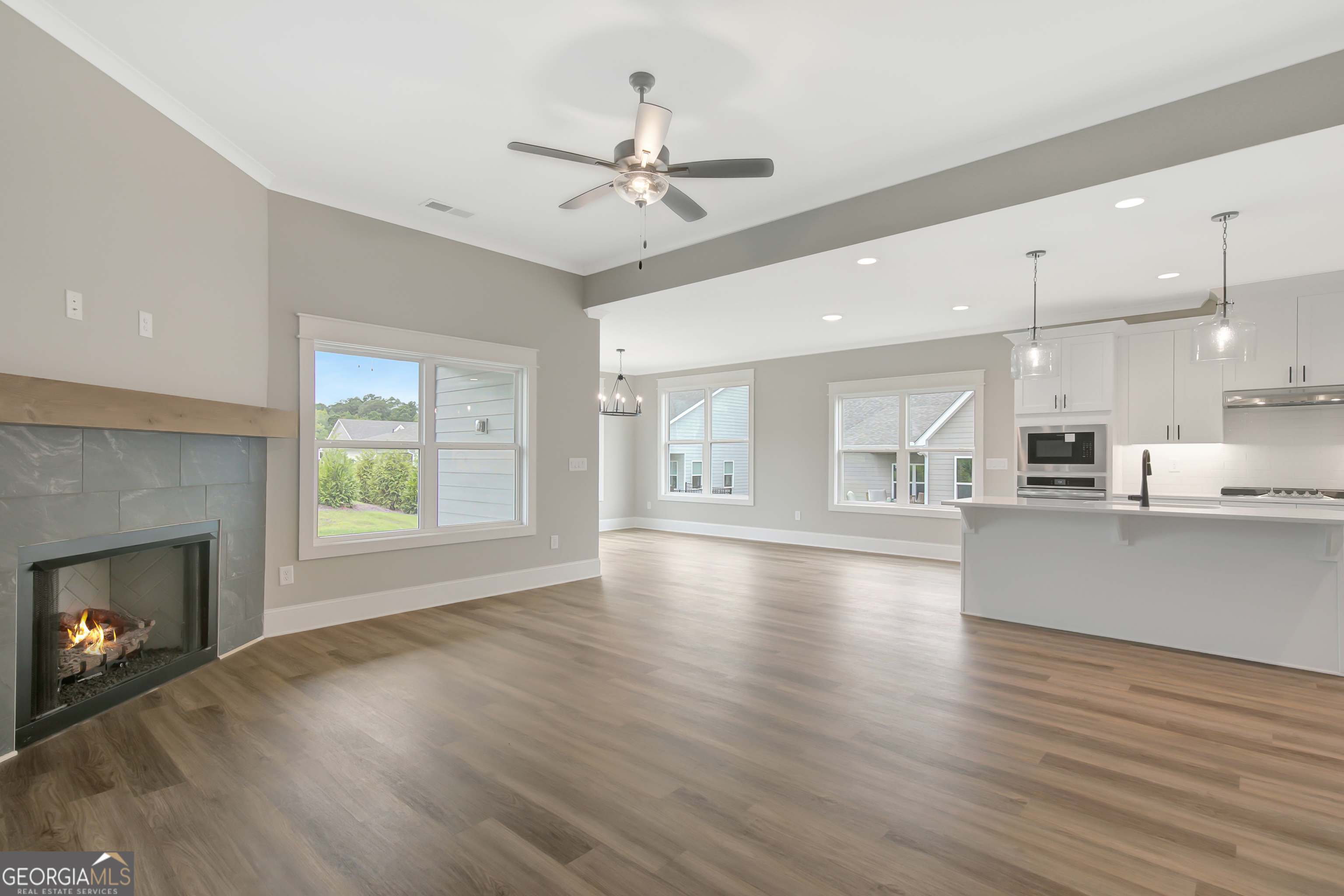 215 Redhaven DR