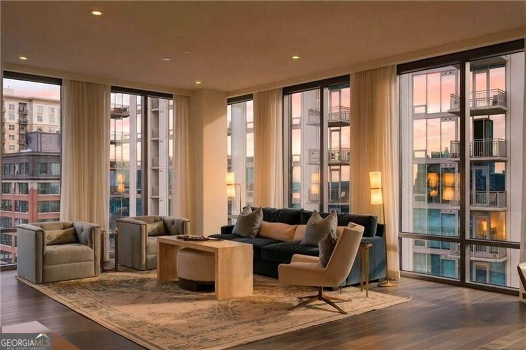 Photo of 3107 Peachtree Road NE #1104, Atlanta, GA 30305 (MLS # 10676415)