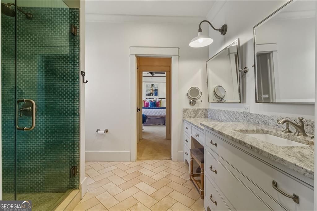 Roswell, Georgia 30075, United States, 5 Bedrooms Bedrooms, ,4 BathroomsBathrooms,Residential,Active,240789