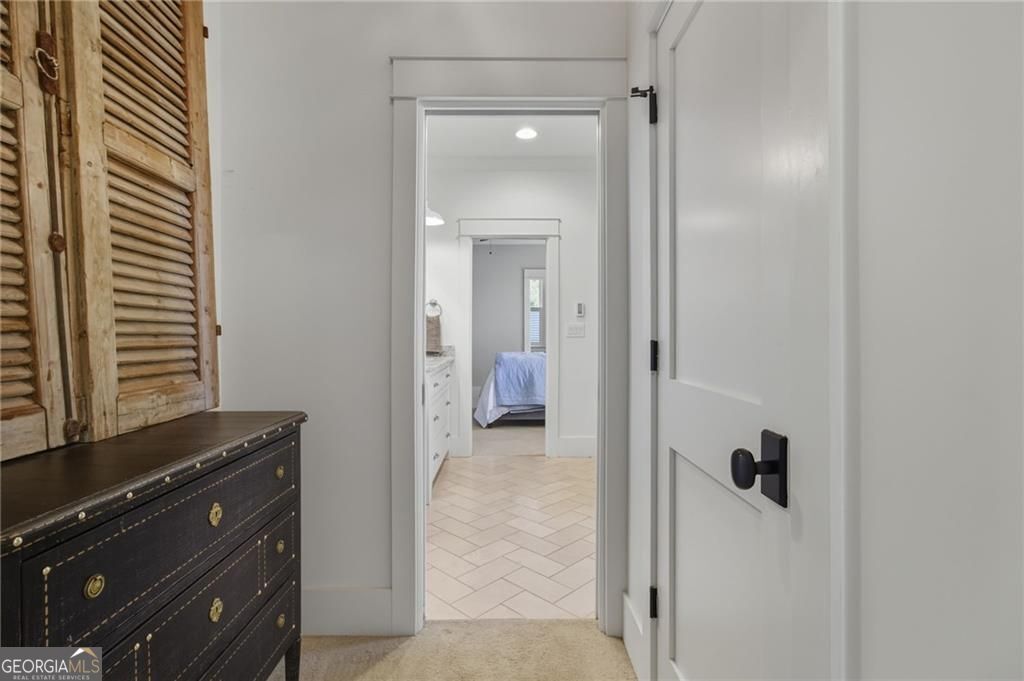 Roswell, Georgia 30075, United States, 5 Bedrooms Bedrooms, ,4 BathroomsBathrooms,Residential,Active,240789