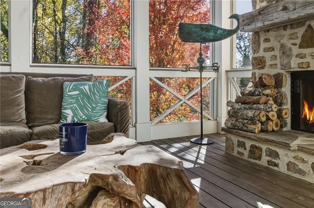 Roswell, Georgia 30075, United States, 5 Bedrooms Bedrooms, ,4 BathroomsBathrooms,Residential,Active,240789