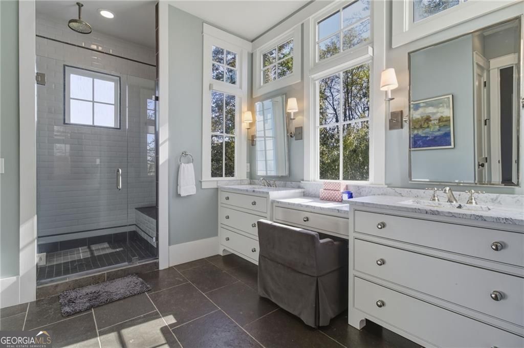 Roswell, Georgia 30075, United States, 5 Bedrooms Bedrooms, ,4 BathroomsBathrooms,Residential,Active,240789