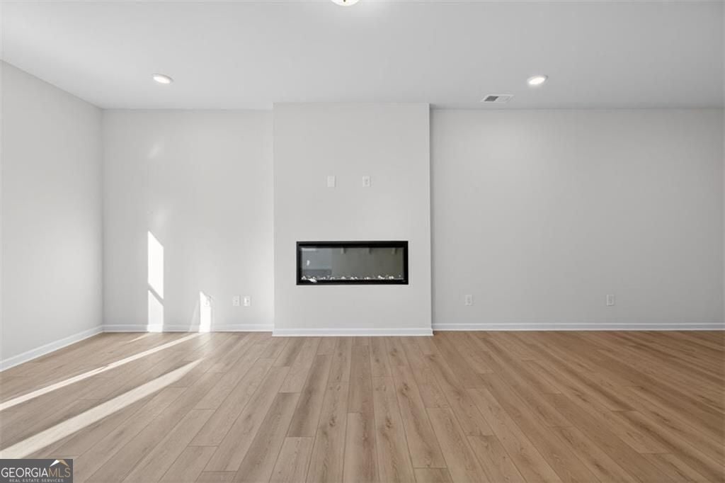 1090 Elowen DR 103