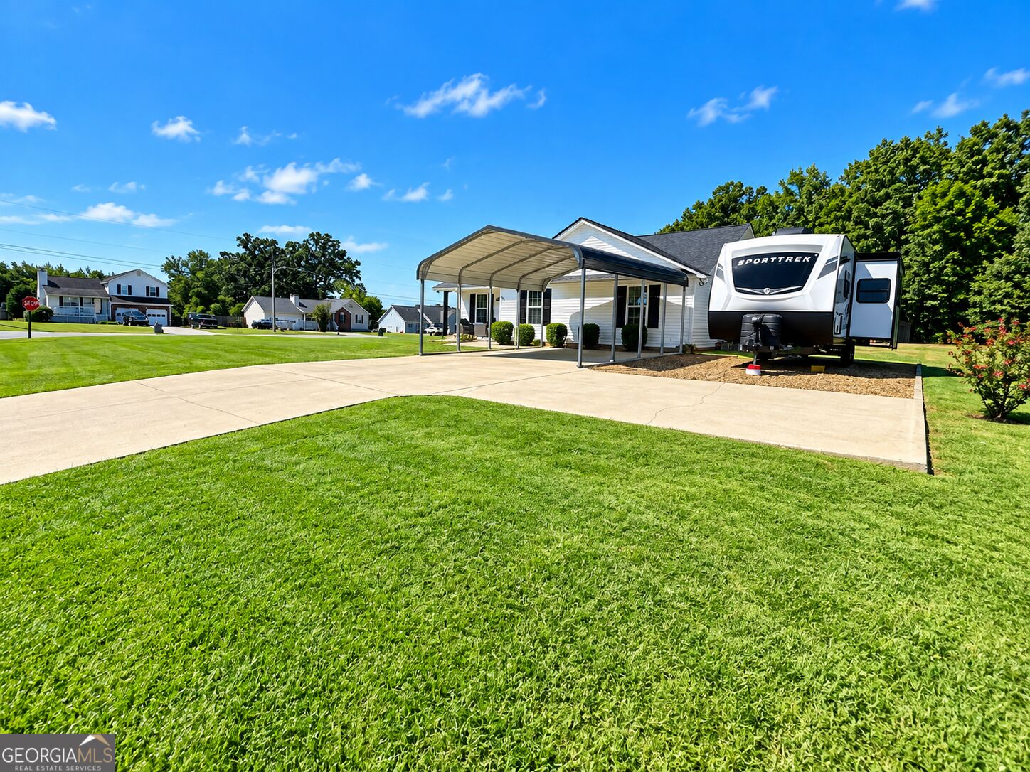 7 Stonegate DR
