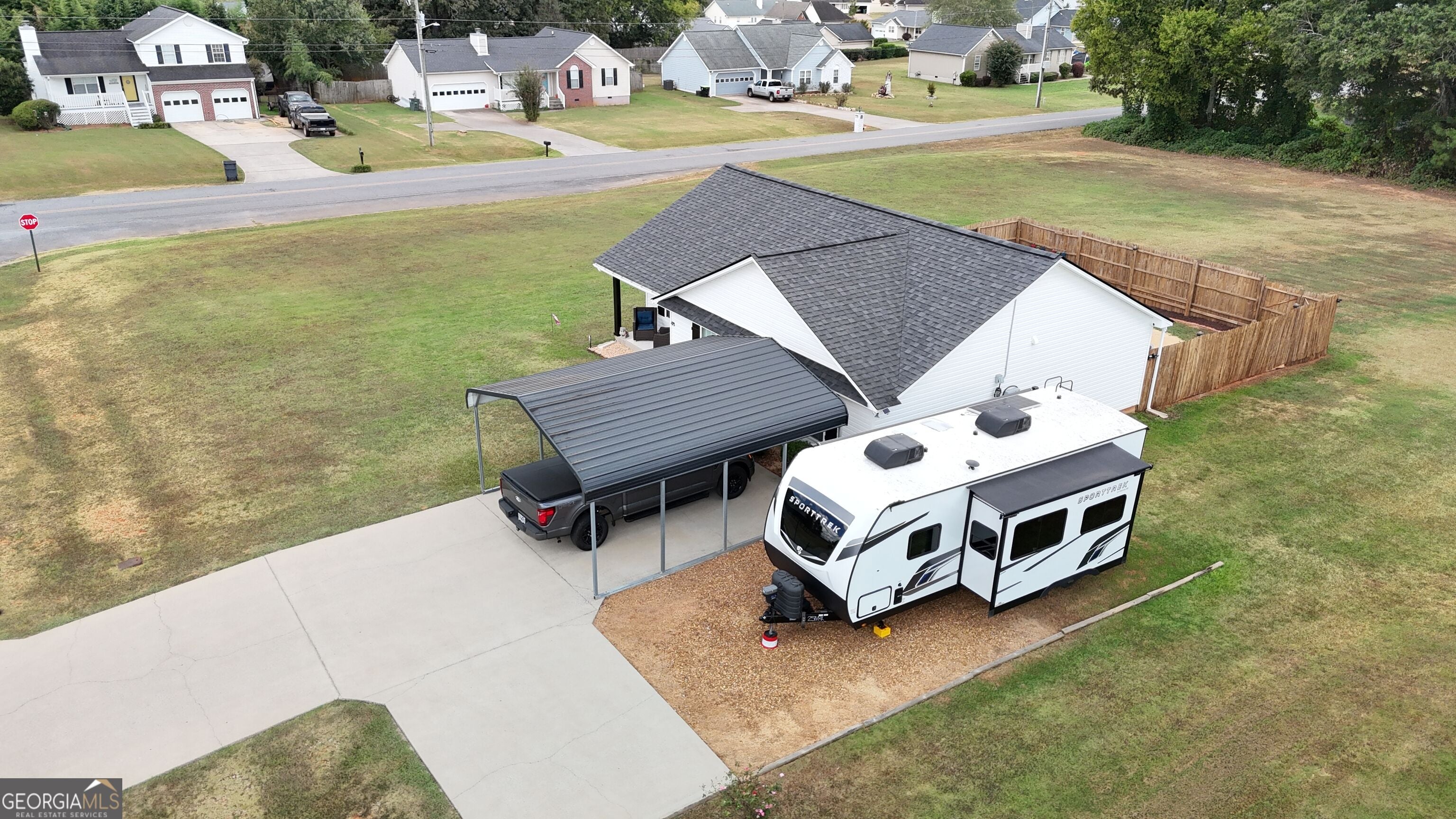 7 Stonegate DR