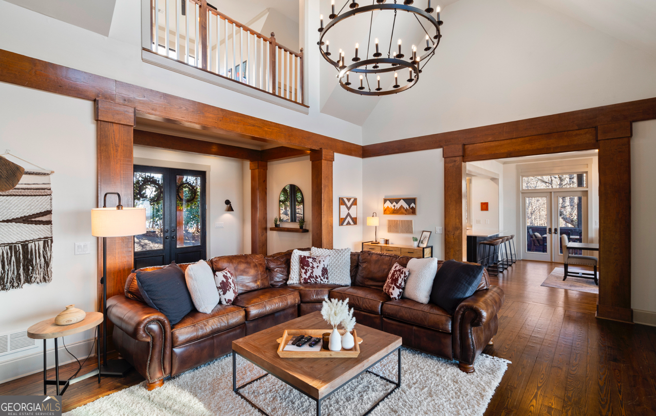 21 Sanderlin Mountain DR S