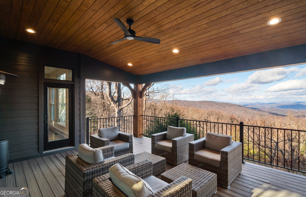 21 Sanderlin Mountain DR S