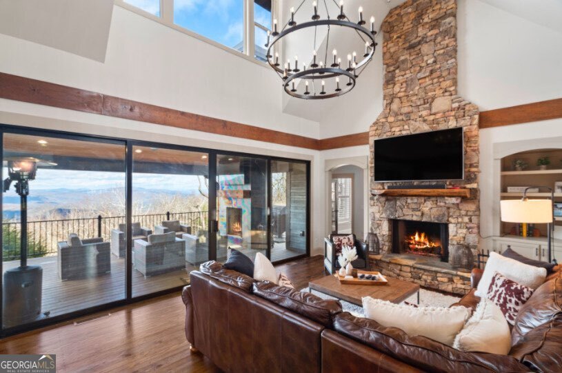21 Sanderlin Mountain DR S