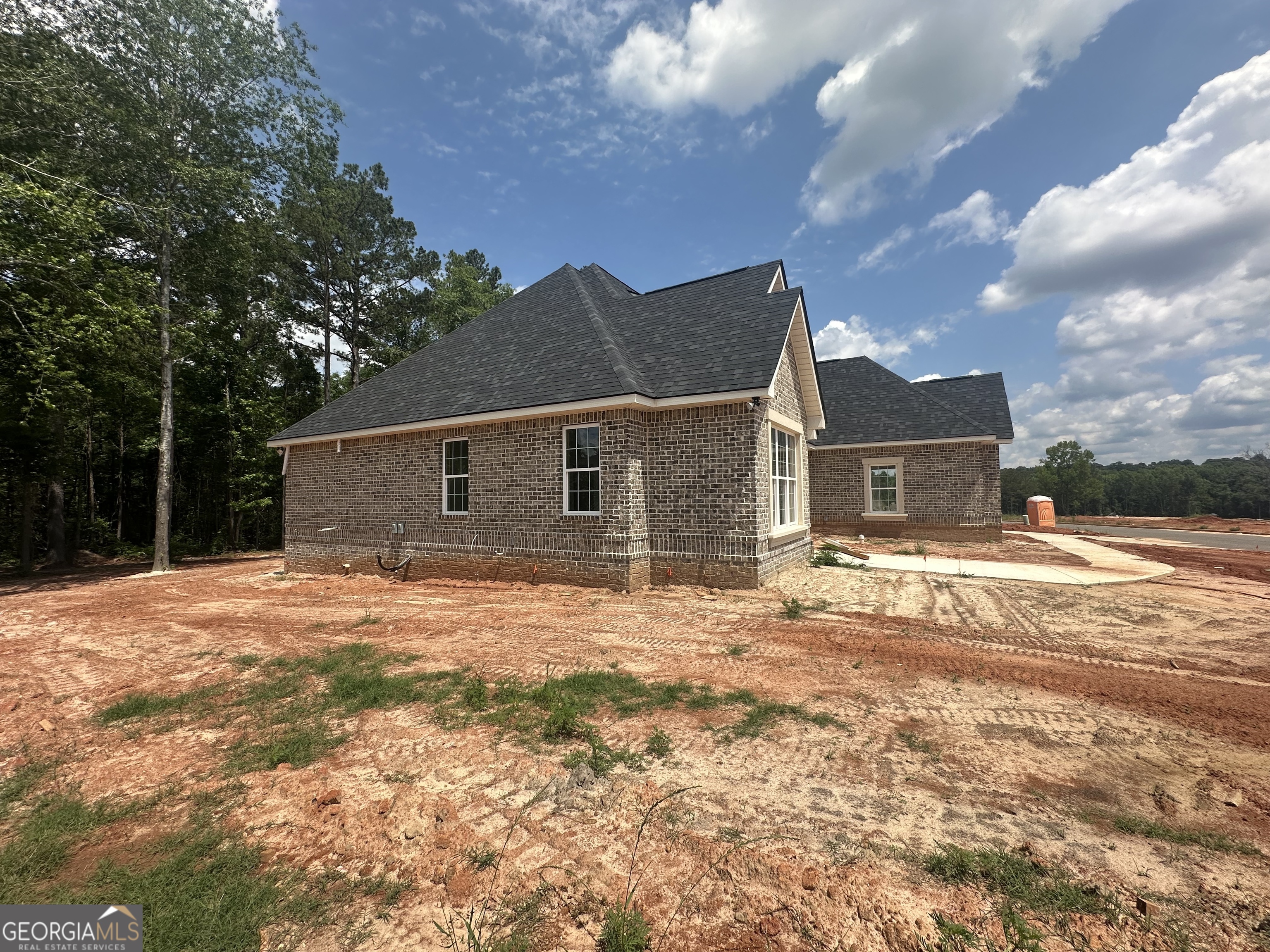 405 Buckhead Forest