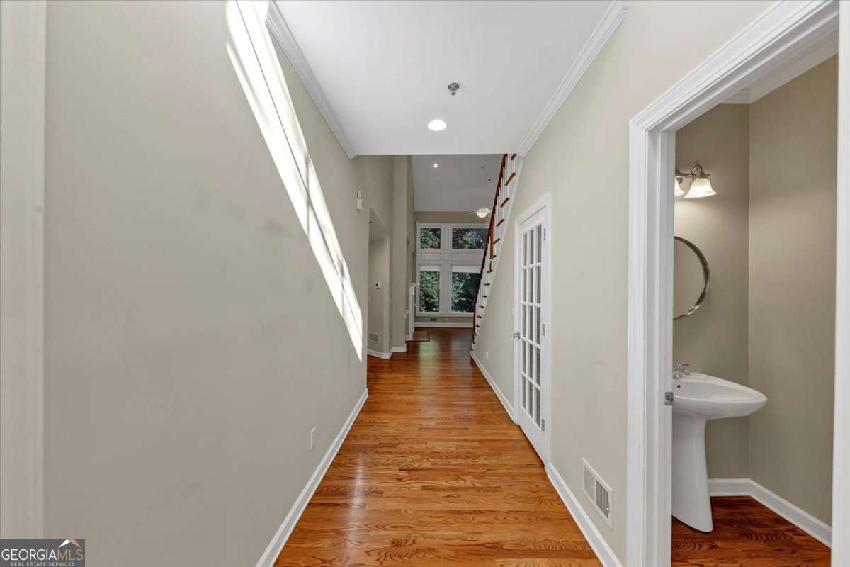 621 Vinings Estates DR SE A18