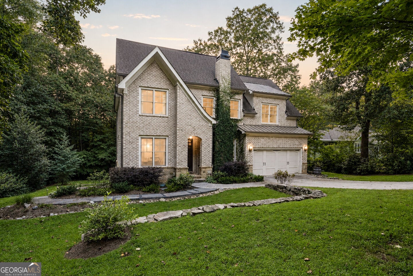 1026 McConnell DR