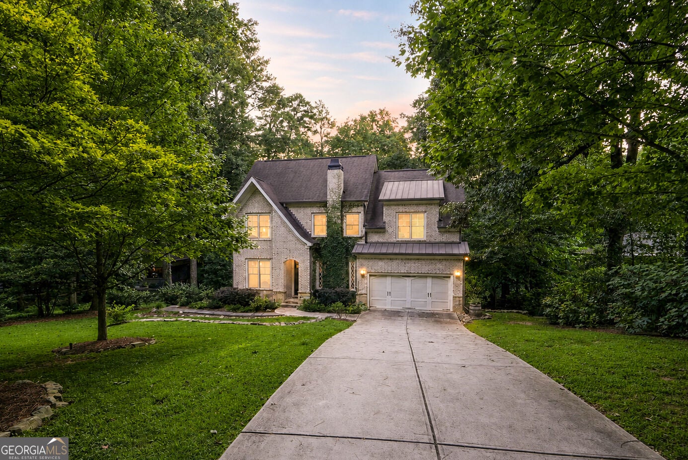 1026 McConnell DR