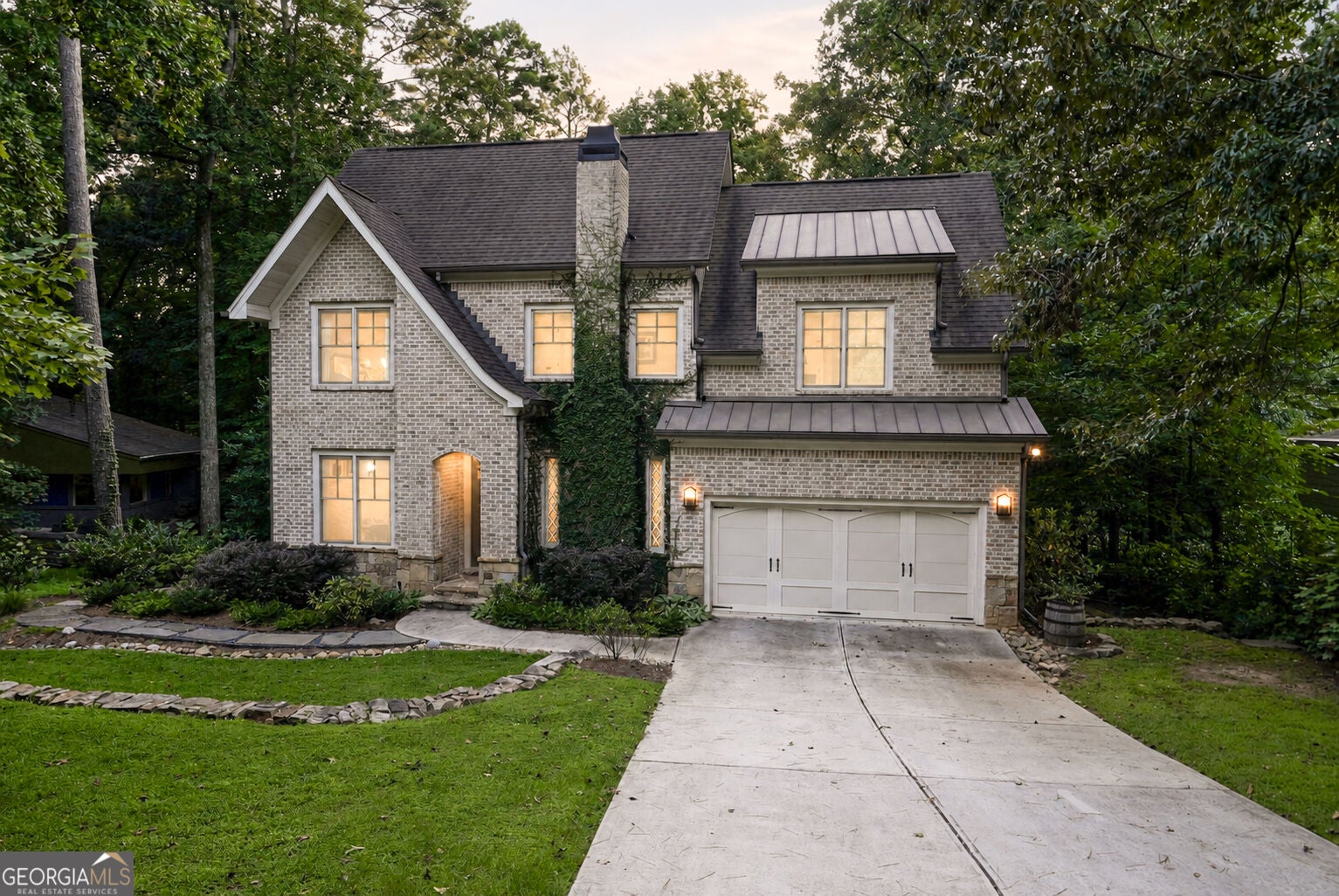 1026 McConnell DR