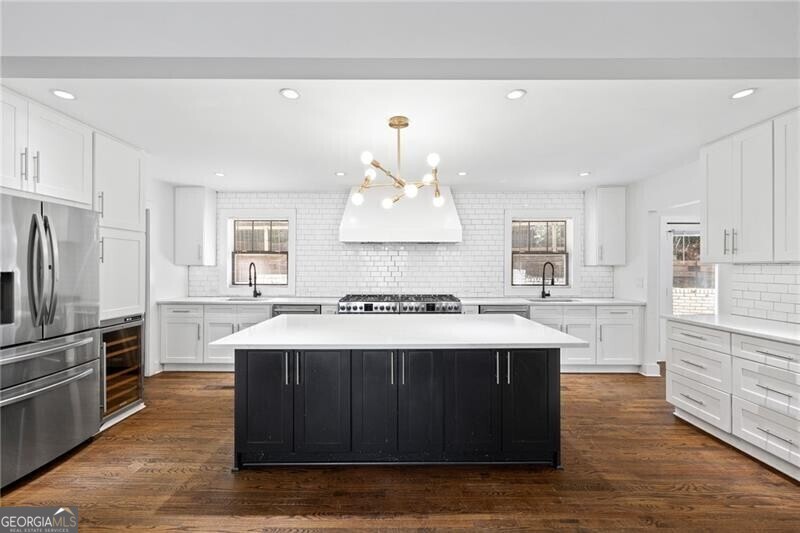 Atlanta, Georgia 30329, United States, 4 Bedrooms Bedrooms, ,3 BathroomsBathrooms,Residential,Active,87068