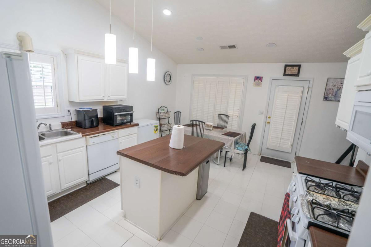 Hamilton Pointe - Residential