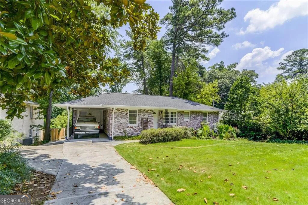 1892 Fairway CIR NE